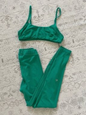 Alo bra and leggings set